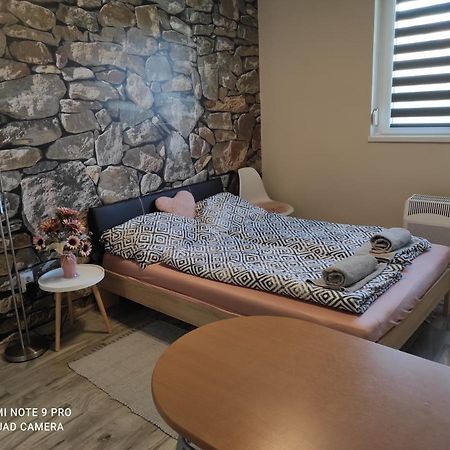 Kaposvár Desi Apartman מראה חיצוני תמונה
