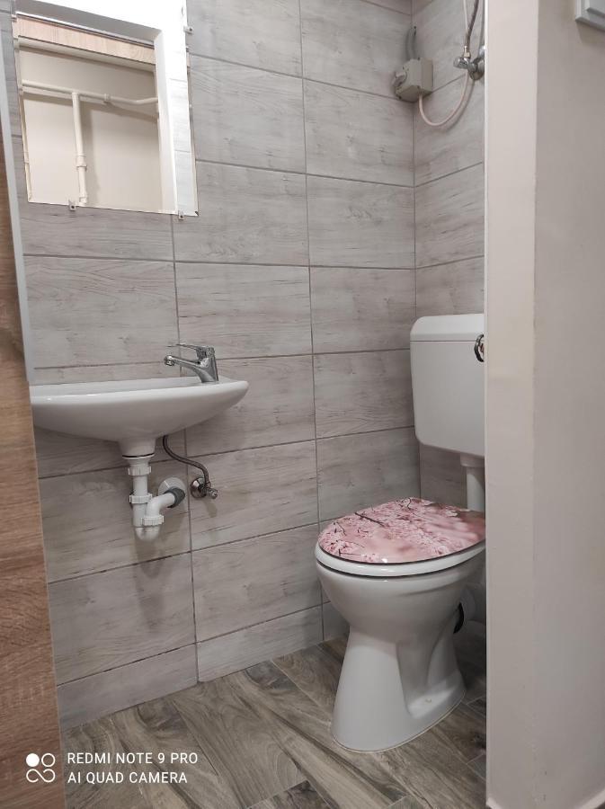 Kaposvár Desi Apartman מראה חיצוני תמונה